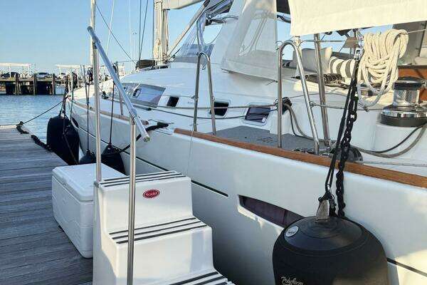 Beneteau Oceanis 58 Yacht For Sale