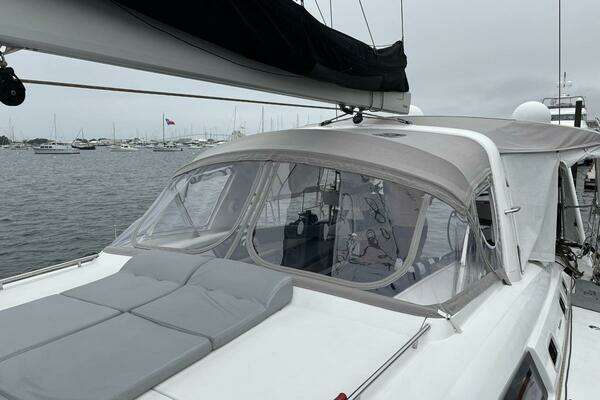 Beneteau Oceanis 58 Yacht For Sale