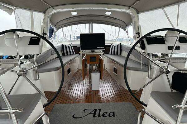 Beneteau Oceanis 58 Yacht For Sale