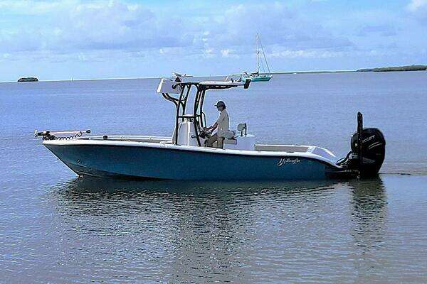 2021 Yellowfin 26