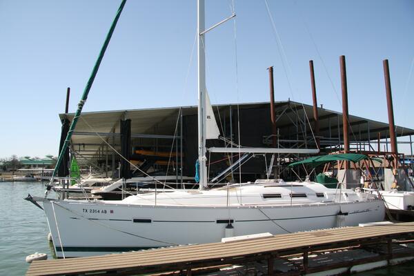 37ft Beneteau Yacht For Sale