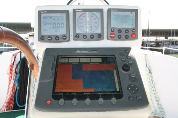 37ft Beneteau Yacht For Sale