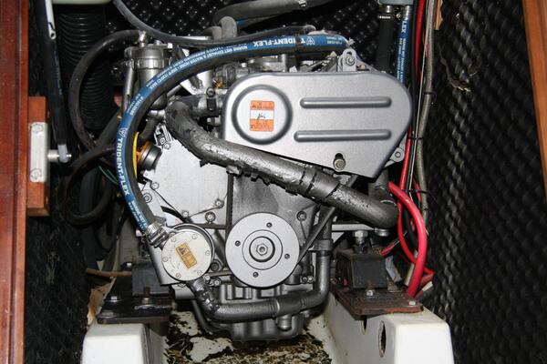 37ft Beneteau Yacht For Sale