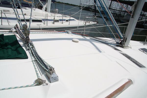 37ft Beneteau Yacht For Sale
