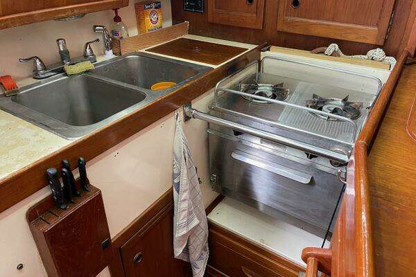 Photo of the 1981 Mariner  "Sheila"