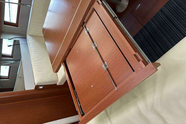 Beneteau Oceanis Yacht For Sale