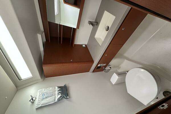 Beneteau Oceanis Yacht For Sale