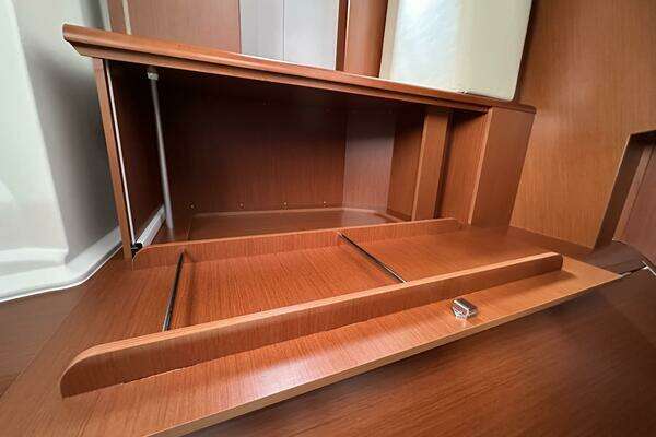 Beneteau Oceanis Yacht For Sale