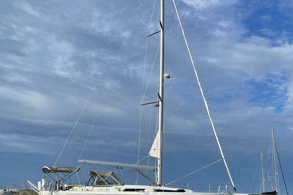 Beneteau Oceanis Yacht For Sale
