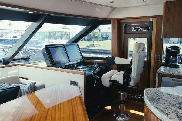 Ocean Alexander 72 Yacht For Sale