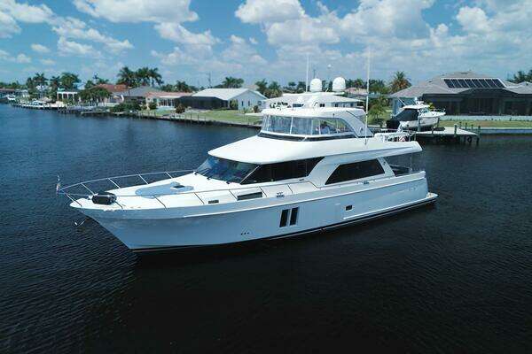 2015 Ocean Alexander 72