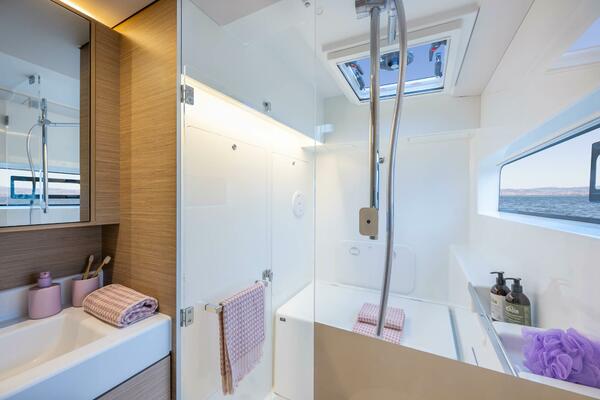 Lagoon38CatamaranOnOrder 38ft Lagoon Yacht For Sale