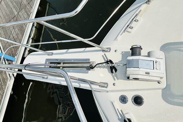 LIQUID ASSET 38ft Carver Yacht For Sale