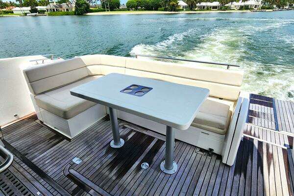 Galeon 430 HTC Yacht For Sale