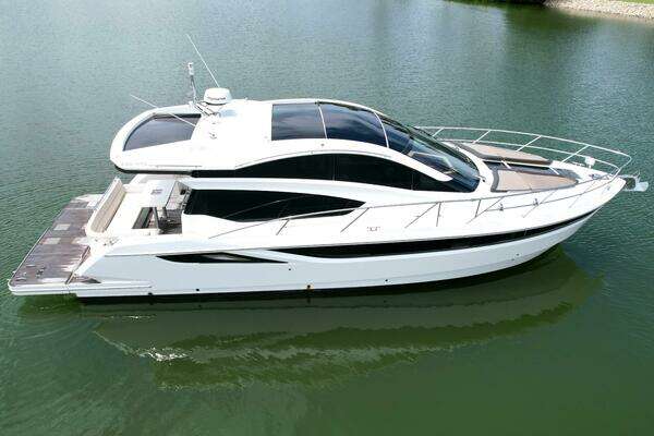 43-ft-Galeon-2018-430 HTC-Naples Florida United States yacht for sale