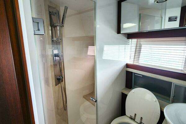 Galeon 430 HTC Yacht For Sale