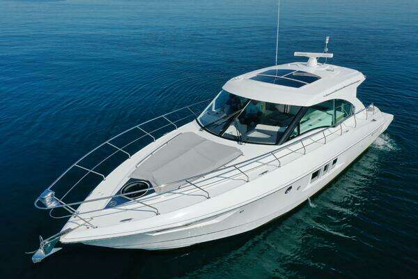 45-ft-Cruisers Yachts-2017-45 Cantius-Holland Michigan United States yacht for sale