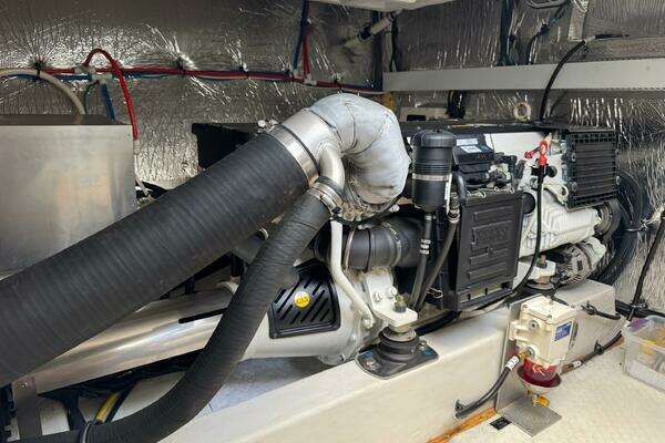 Cruisers Yachts 45 Cantius Yacht For Sale