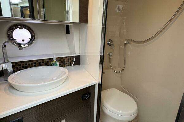 Cruisers Yachts 45 Cantius Yacht For Sale