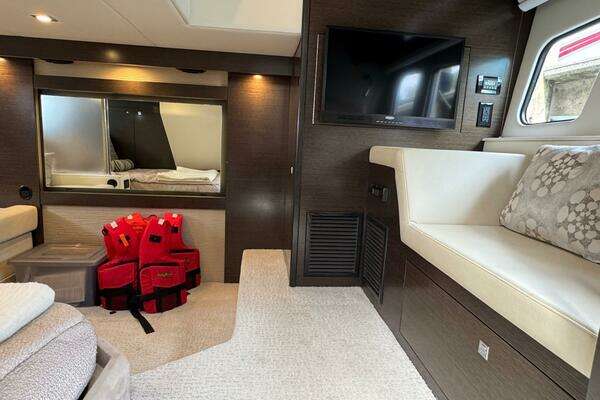 Cruisers Yachts 45 Cantius Yacht For Sale