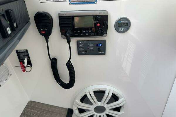 Cruisers Yachts 45 Cantius Yacht For Sale