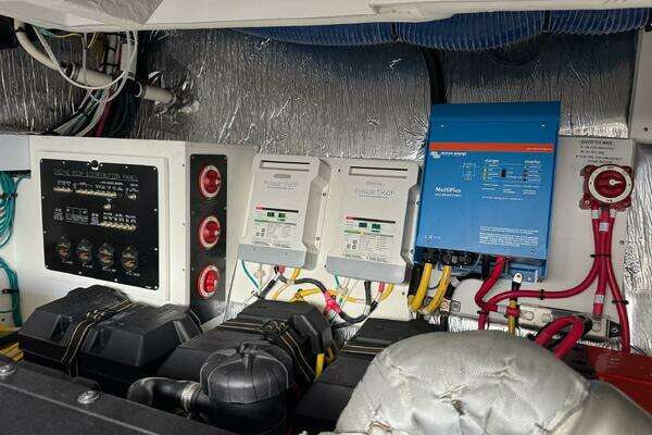 Cruisers Yachts 45 Cantius Yacht For Sale