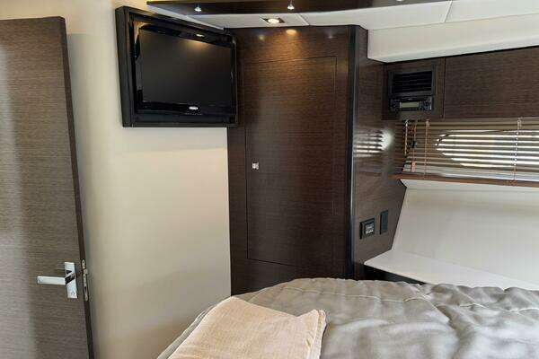 Cruisers Yachts 45 Cantius Yacht For Sale