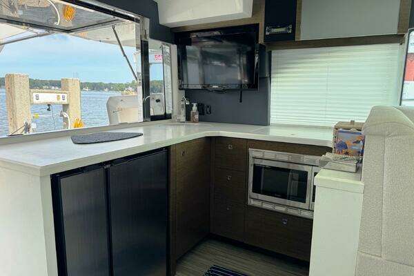 Cruisers Yachts 45 Cantius Yacht For Sale
