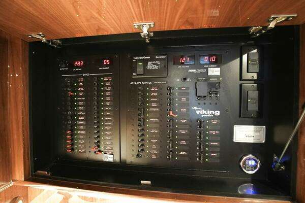 Viking 46 Billfish Yacht For Sale