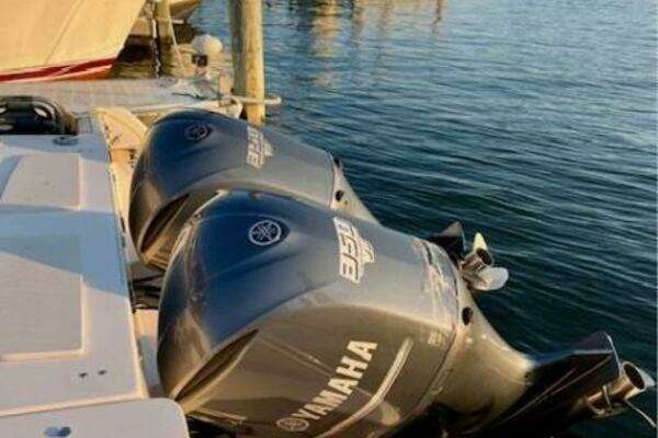 Photo of the 2008 Grady-White 330 Express