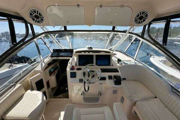 Photo of the 2008 Grady-White 330 Express