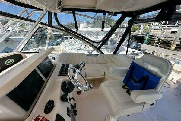 Photo of the 2008 Grady-White 330 Express