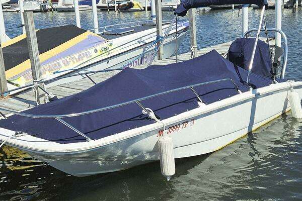 Photo of the 2012 Boston Whaler 17 Super Sport