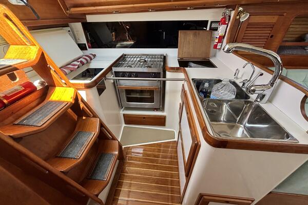 PATRIOT 38ft Freedom Yacht For Sale