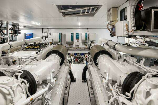 Sanlorenzo SL86 Yacht For Sale
