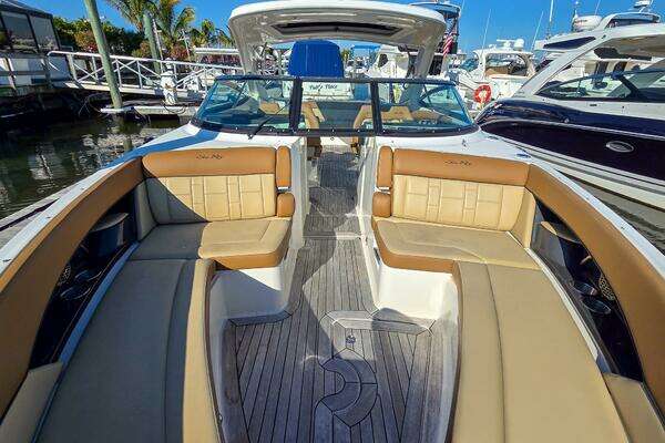 2015 Sea Ray 35