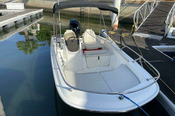 Photo of the 2021 Boston Whaler 