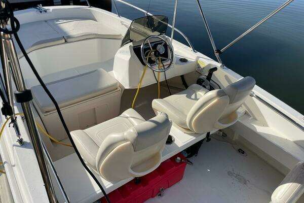 Photo of the 2021 Boston Whaler 