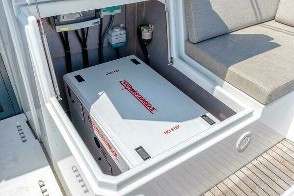 Bali 4.8 Yacht For Sale