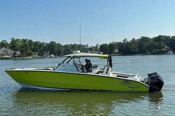 2020 Prowler 42