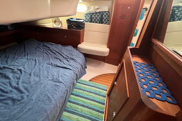 Pursuit 38ft Hunter Yacht For Sale