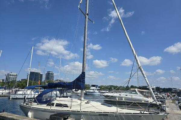34ft C amp C Yacht For Sale