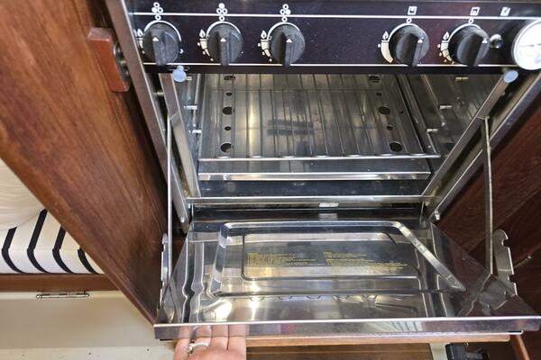 34ft C amp C Yacht For Sale