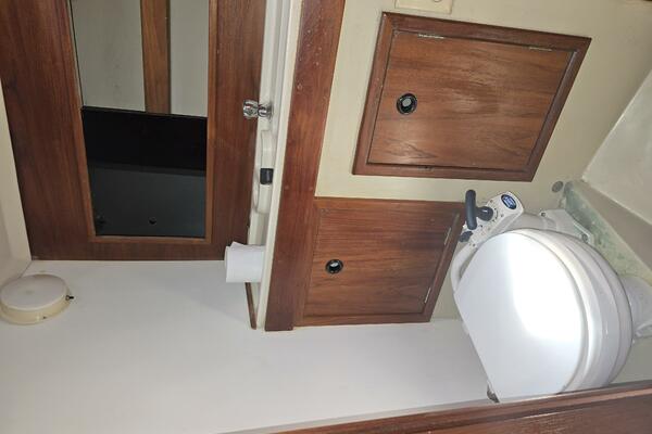 34ft C amp C Yacht For Sale