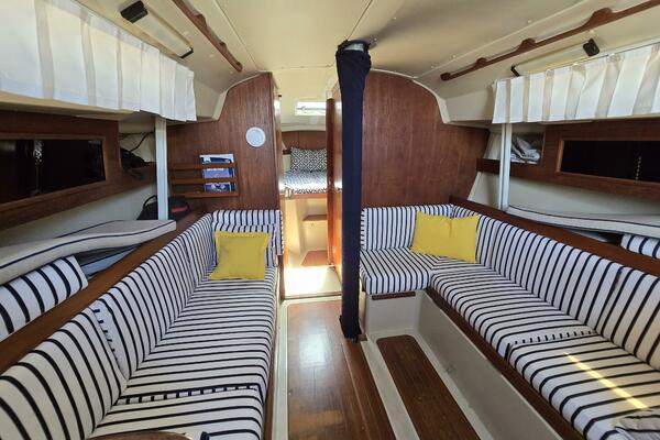 34ft C amp C Yacht For Sale