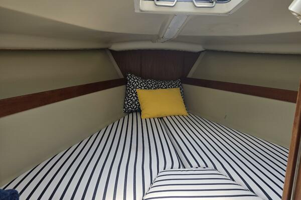 34ft C amp C Yacht For Sale