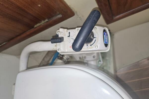 34ft C amp C Yacht For Sale