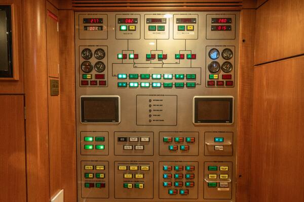 RED SKY 100ft Nautor Swan Yacht For Sale