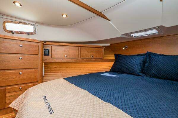 Sabre 43 Salon Express Yacht For Sale