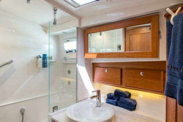 Sabre 43 Salon Express Yacht For Sale